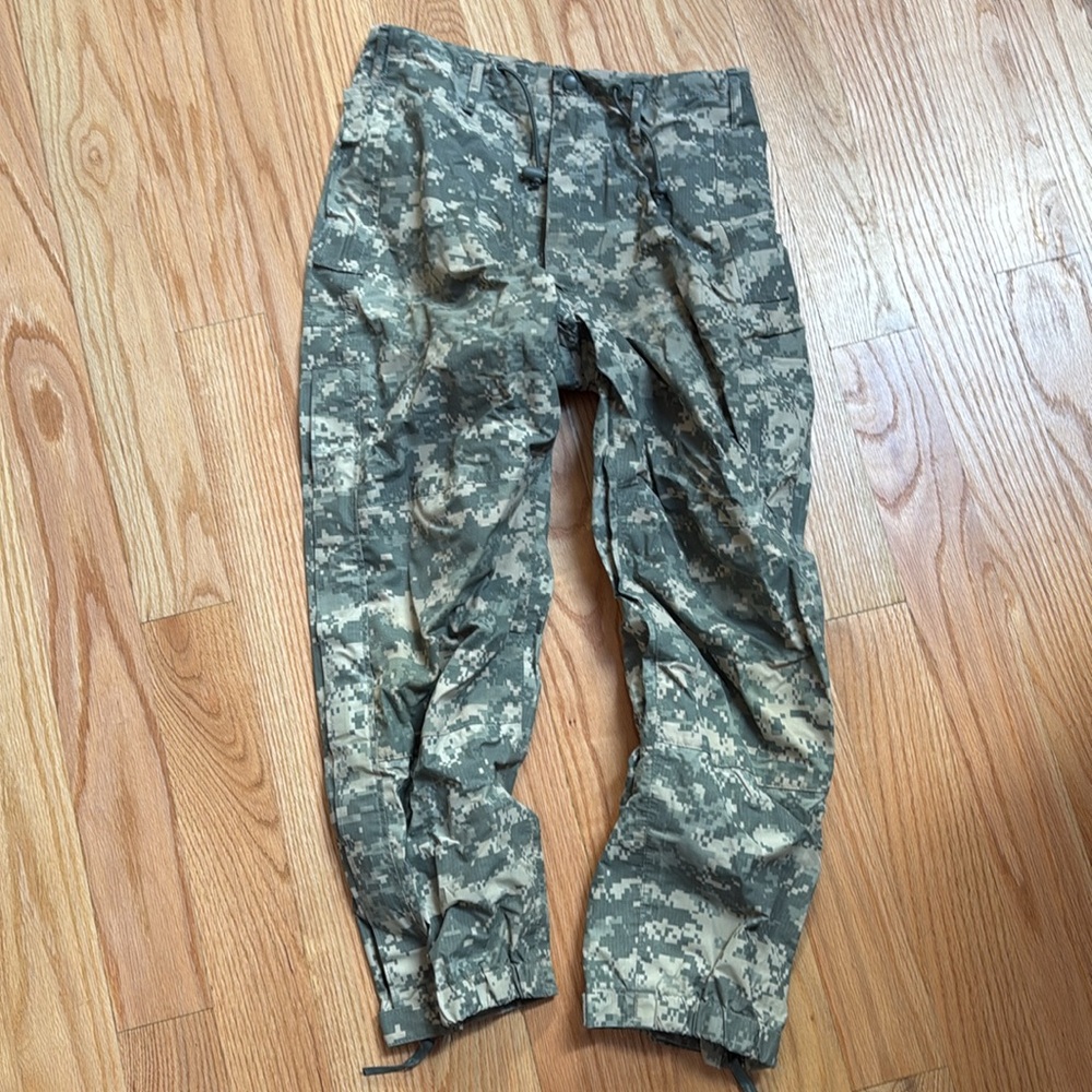 GORE-TEX Official US Army Issued Extreme Cold/Wet Gear Pants